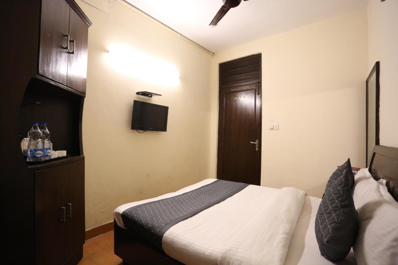 होटल Gaylord International - 2*