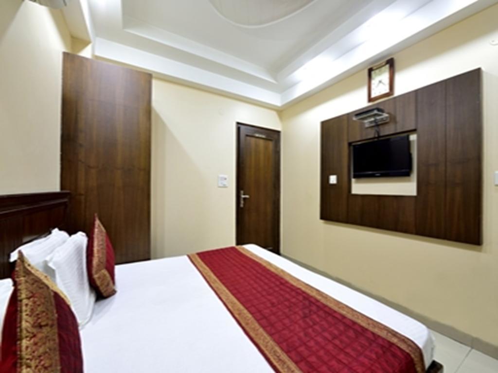 Gaylord International - होटल 2*