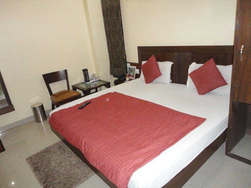 Gaylord International - 2* New Delhi